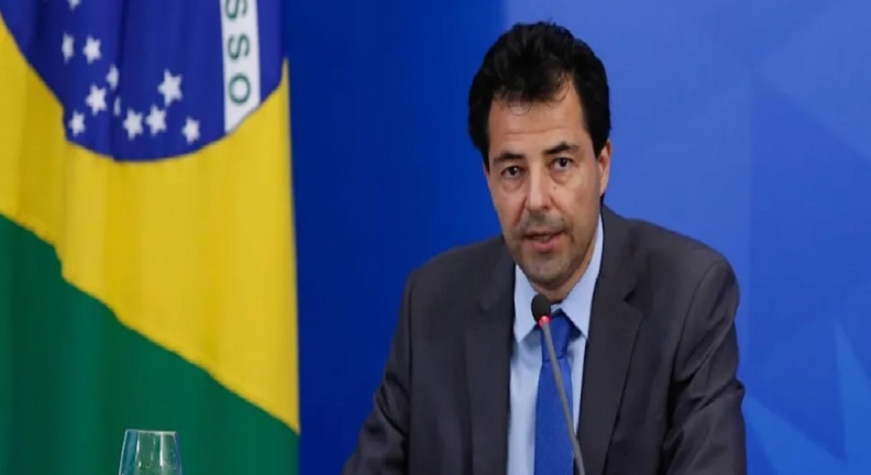 Aumento para servidor público exigirá corte em outra despesa, diz secretário de Guedes