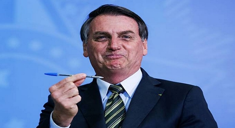 Bolsonaro começa com fim de ministérios e 'problema' em pagamento de servidores 