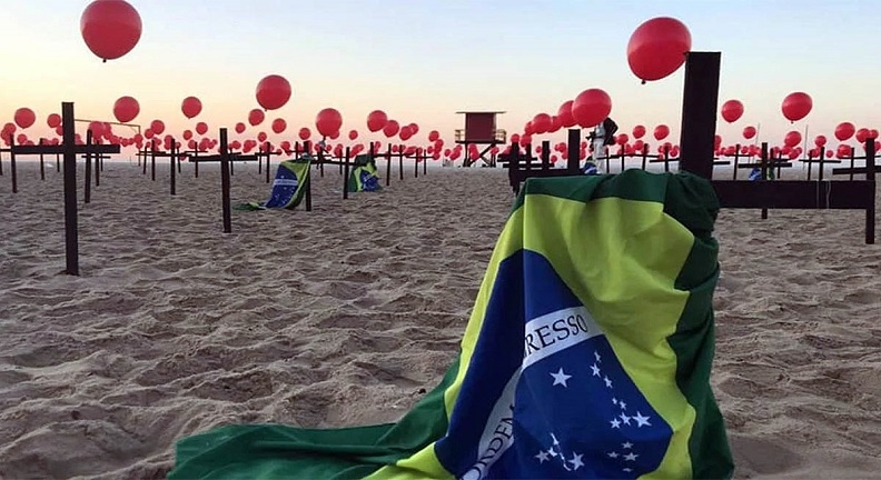 Brasil a um dia das 500 mil mortes pela covid-19. Fiocruz: Situação 'extremamente crítica