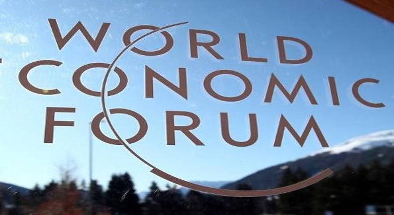 Em Davos: Guedes reforça importância de congelamento do salário do funcionalismo