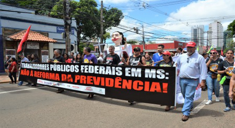Mais de 20 mil pessoas contra a Reforma da Previdência em Campo Grande