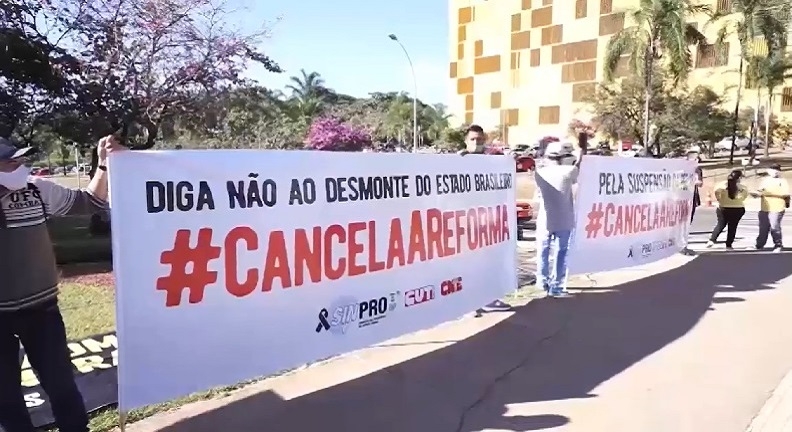 PEC 32 não enfrenta reais problemas do Estado brasileiro, diz deputado