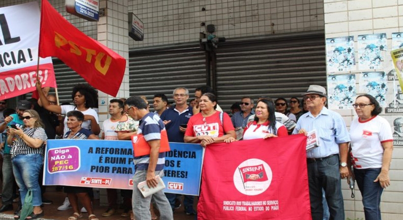Sinsep-PI participa de ato contra Reforma da Previdência do governo Bolsonaro