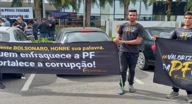 Bolsonaro enfrenta insatisfação da PF com reajuste salarial linear