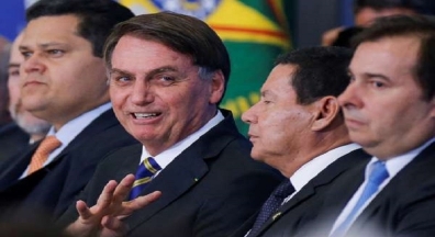 Congresso e Bolsonaro alinham discurso pelo teto de gastos