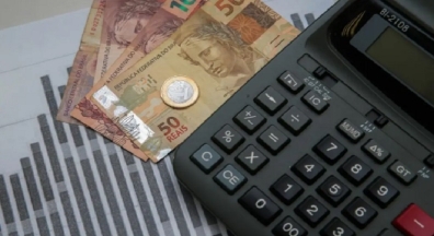 Governo discute reajuste linear de R$ 400 para servidores, mas Economia ainda resiste