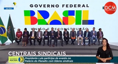 Lula defende valorização dos servidores e serviços públicos em encontro com Centrais