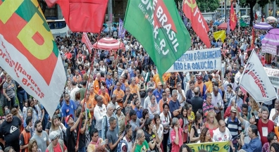 Rio de Janeiro tem ruas lotadas contra Reforma da Previdência