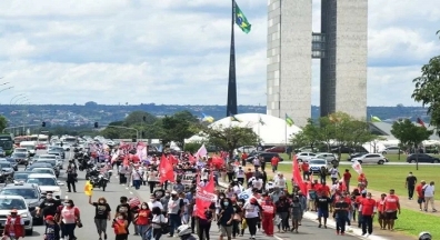 Sem sinal do governo federal, servidores do BC mantêm greve