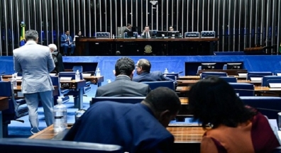 Senado aprova MP e reajuste de funcionários públicos vai à sanção 
