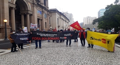 Sindiserf-RS engrossa manifestação em defesa da democracia