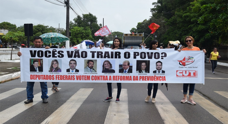Trabalhadores do Amapá se manifestam em dia nacional de paralisação 
